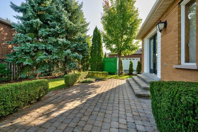 80 Morrison Creek Cres, House detached with 4 bedrooms, 3 bathrooms and 4 parking in Oakville ON | Image 31