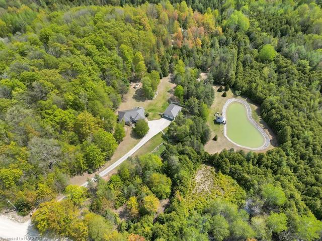 073091 10th Sideroad Sdr, House detached with 3 bedrooms, 2 bathrooms and null parking in West Grey ON | Image 1