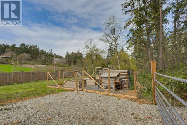 4850 Elk Rd, House detached with 4 bedrooms, 2 bathrooms and 8 parking in Saanich BC | Image 28