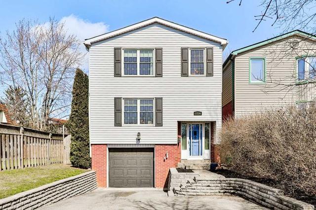 1214 Consort Cres, House detached with 3 bedrooms, 2 bathrooms and 3 parking in Burlington ON | Image 1