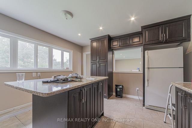 3024 Countryside Dr, House detached with 3 bedrooms, 3 bathrooms and 8 parking in Brampton ON | Image 6