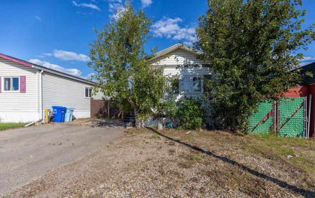 215 Grant Way, House detached with 3 bedrooms, 2 bathrooms and 4 parking in Wood Buffalo AB | Image 25