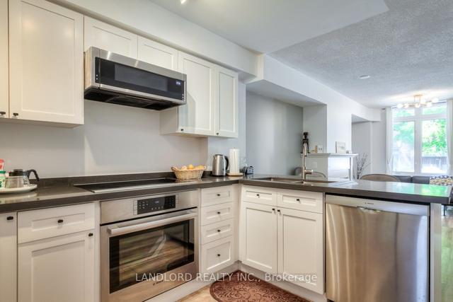 2005 - 12 Sudbury St, Townhouse with 2 bedrooms, 2 bathrooms and 2 parking in Toronto ON | Image 5