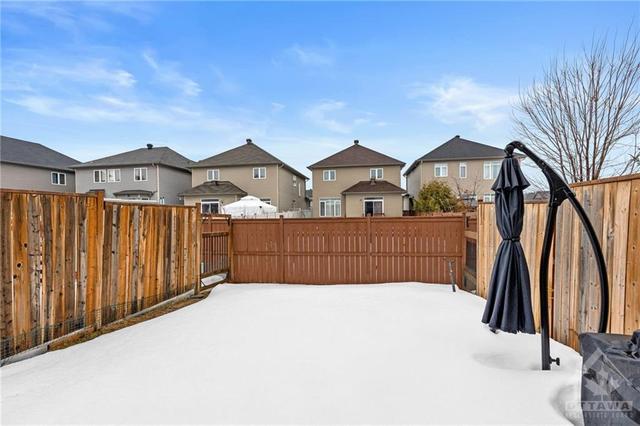 1020 Cobble Hill Drive, Townhouse with 3 bedrooms, 3 bathrooms and 3 parking in Ottawa ON | Image 25
