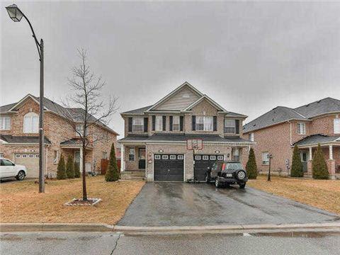 102 Herdwick St, House semidetached with 3 bedrooms, 4 bathrooms and 3 parking in Brampton ON | Image 2