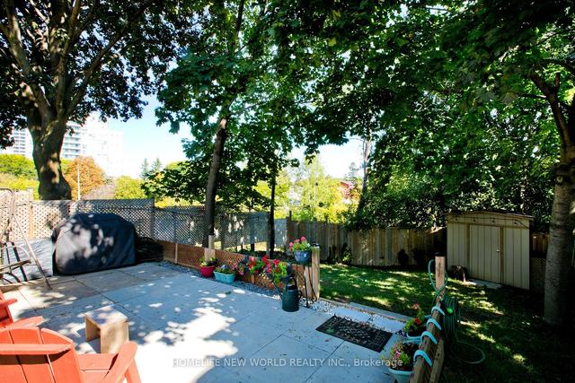 91 Tineta Cres, House semidetached with 4 bedrooms, 3 bathrooms and 4 parking in Toronto ON | Image 19