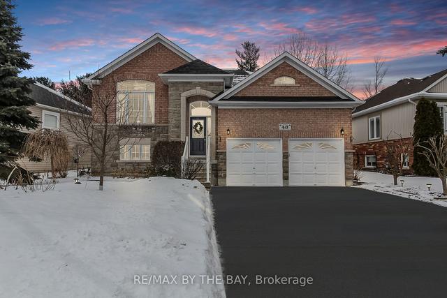 48 Regina Blvd, House detached with 2 bedrooms, 4 bathrooms and 6 parking in Wasaga Beach ON | Image 1