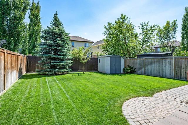 235 Cranarch Landing Se, House detached with 3 bedrooms, 2 bathrooms and 4 parking in Calgary AB | Image 39