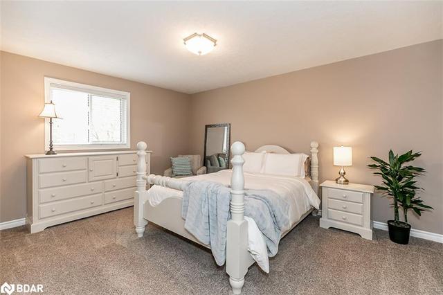 166 Pringle Drive, House detached with 4 bedrooms, 2 bathrooms and 8 parking in Barrie ON | Image 26
