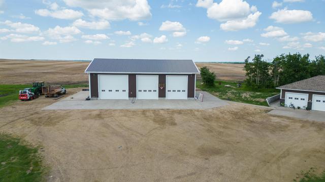 48324 834 Highway, House detached with 5 bedrooms, 3 bathrooms and null parking in Camrose County AB | Image 3