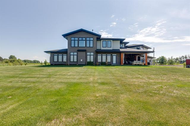 39504 Range Road 282, House detached with 5 bedrooms, 4 bathrooms and null parking in Lacombe County AB | Image 5