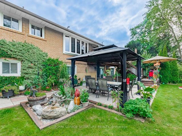 60 Brumwell St, House detached with 3 bedrooms, 3 bathrooms and 8 parking in Toronto ON | Image 22