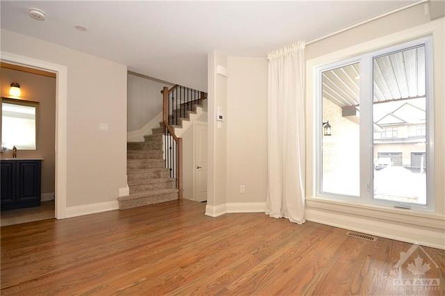 109 Porter Street, Townhouse with 3 bedrooms, 3 bathrooms and 3 parking in Ottawa ON | Image 7