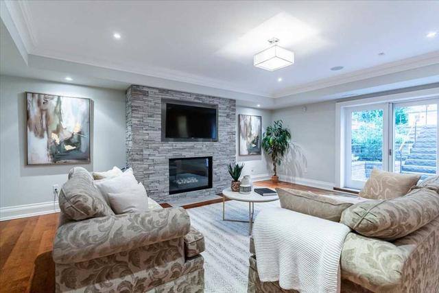 2160 Gordon Dr, House detached with 6 bedrooms, 9 bathrooms and 18 parking in Mississauga ON | Image 22