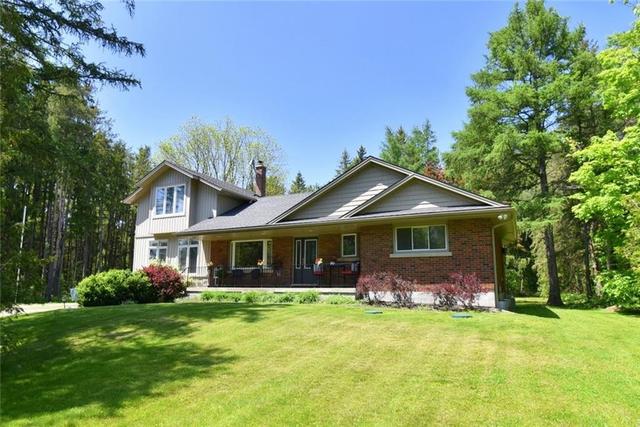 3487 Powerline Road, House detached with 5 bedrooms, 2 bathrooms and 6 parking in Hamilton ON | Image 1