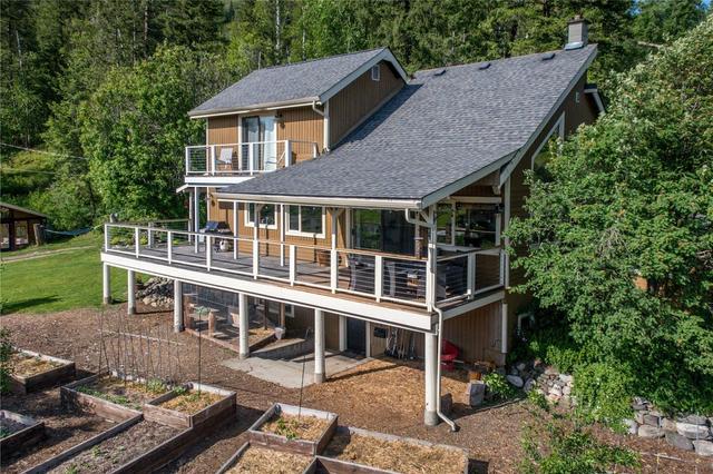 575 North Fork Road, House detached with 4 bedrooms, 2 bathrooms and 2 parking in North Okanagan E BC | Image 80