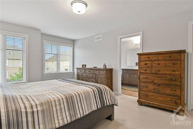 220 Wood Acres Grove, Townhouse with 3 bedrooms, 3 bathrooms and 3 parking in Ottawa ON | Image 21