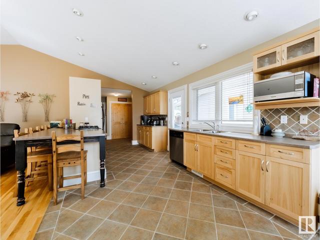 31 Lakeshore Dr, House detached with 3 bedrooms, 2 bathrooms and null parking in Sundance Beach AB | Image 23