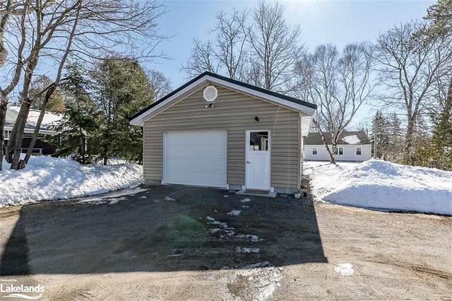 255 George Street, House detached with 2 bedrooms, 1 bathrooms and null parking in Gravenhurst ON | Image 40