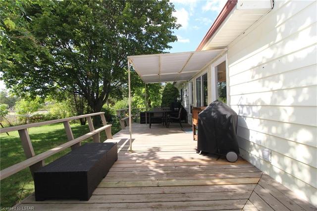 7467 Clarke Drive, House detached with 3 bedrooms, 1 bathrooms and 9 parking in Lambton Shores ON | Image 26