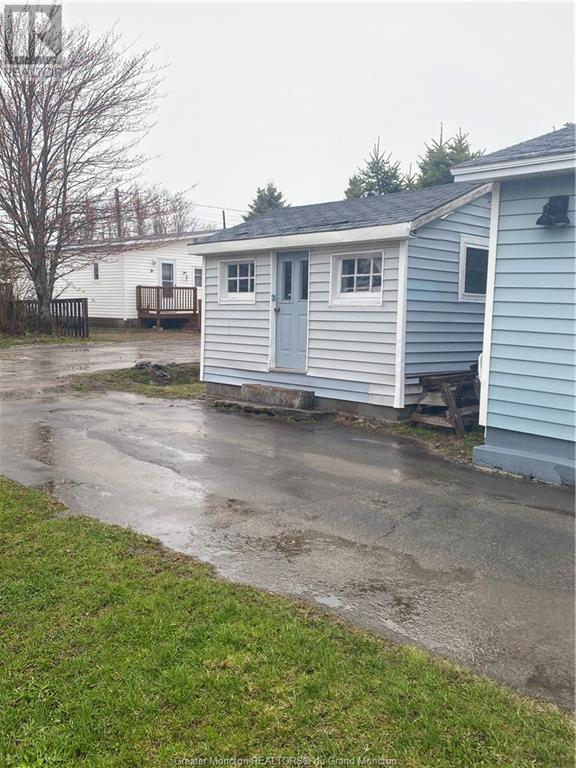 4 Henry St, House detached with 3 bedrooms, 1 bathrooms and null parking in Shediac P NB | Image 4