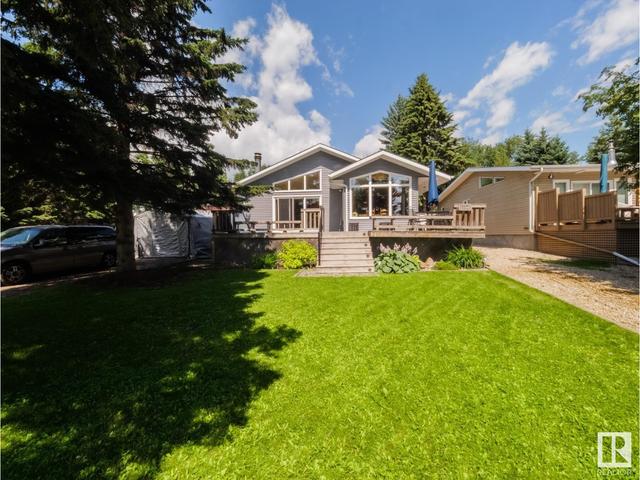 31 Lakeshore Dr, House detached with 3 bedrooms, 2 bathrooms and null parking in Sundance Beach AB | Image 1