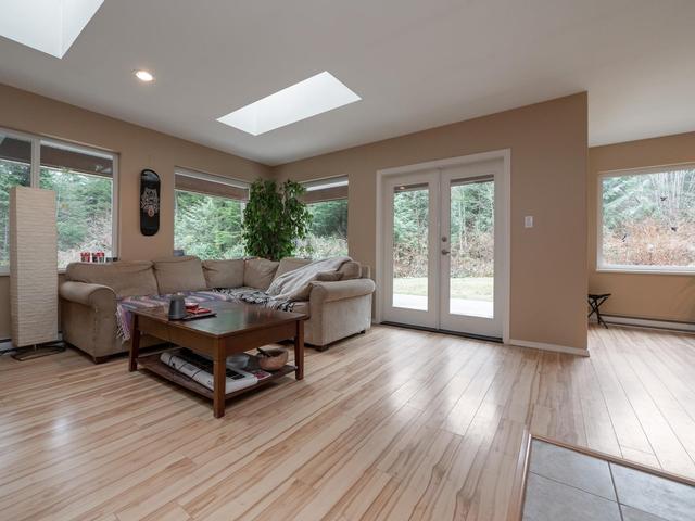 2089 Port Mellon Highway, House detached with 2 bedrooms, 1 bathrooms and 6 parking in Sunshine Coast F BC | Image 17