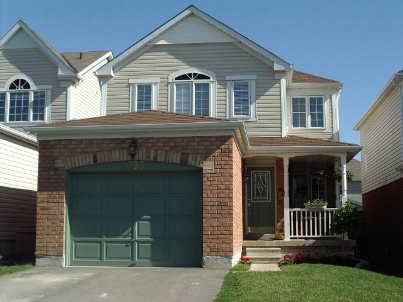 1035 Roseheath St, House detached with 4 bedrooms, 3 bathrooms and 4 parking in Oshawa ON | Image 1