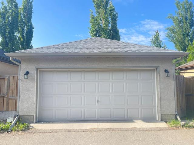 8924 Wentworth Avenue Sw, House detached with 4 bedrooms, 2 bathrooms and 2 parking in Calgary AB | Image 44