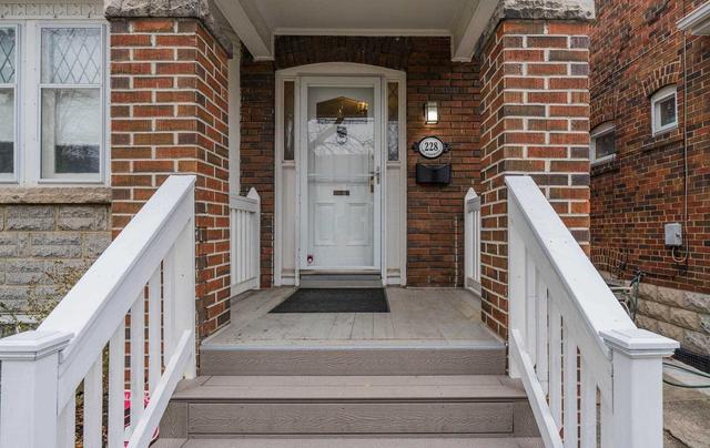 228 St Germain Ave, House detached with 3 bedrooms, 2 bathrooms and 1 parking in Toronto ON | Image 12
