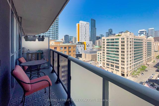 1409 - 77 Mutual St, Condo with 2 bedrooms, 1 bathrooms and 0 parking in Toronto ON | Image 11