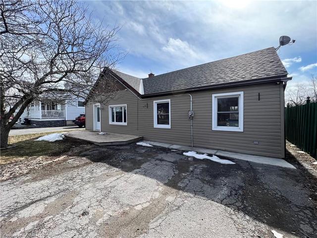 111 County 3 Road, House detached with 2 bedrooms, 1 bathrooms and null parking in Prince Edward County ON | Image 24