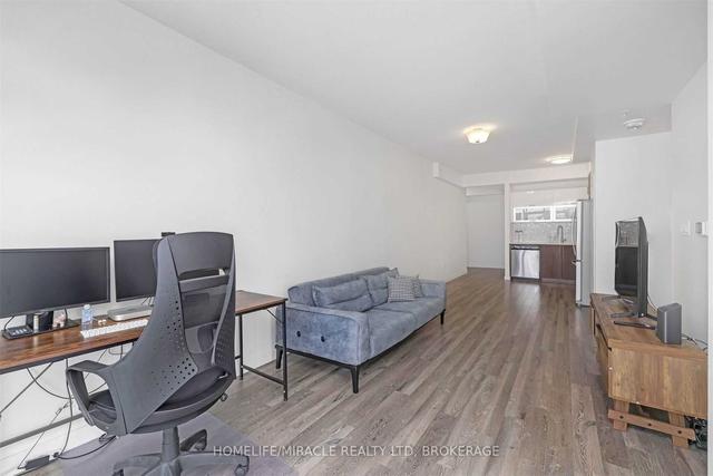 504 - 128 King St N, Condo with 2 bedrooms, 2 bathrooms and 1 parking in Waterloo ON | Image 9