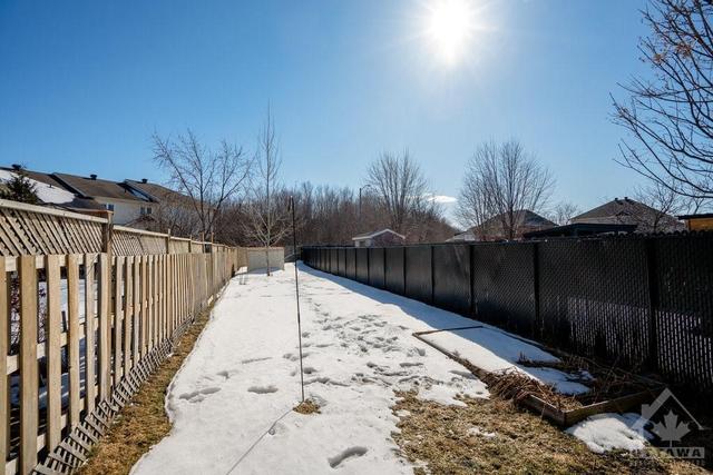 724 Nakina Way, Townhouse with 3 bedrooms, 3 bathrooms and 3 parking in Ottawa ON | Image 29
