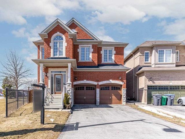 300 Sunny Meadow Blvd, House detached with 4 bedrooms, 4 bathrooms and 4 parking in Brampton ON | Image 1