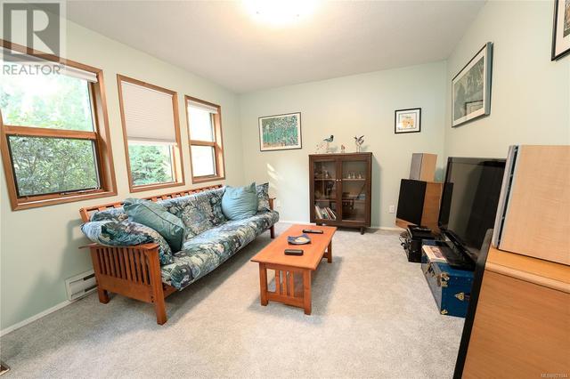 1215 Thomas Pl, House detached with 3 bedrooms, 3 bathrooms and 6 parking in Nanaimo B BC | Image 25