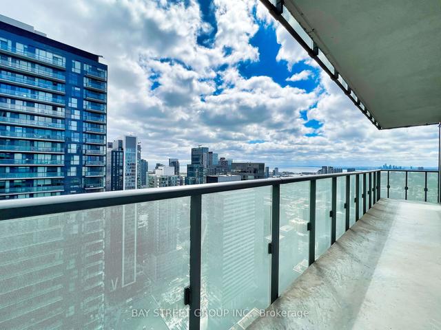 4009 - 101 Peter St, Condo with 2 bedrooms, 2 bathrooms and 1 parking in Toronto ON | Image 33