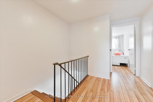 28 Candle Liteway, Townhouse with 3 bedrooms, 2 bathrooms and 2 parking in Toronto ON | Image 8