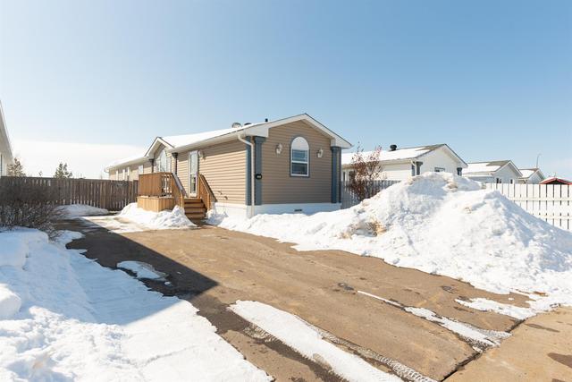 231 Belgian Green, House detached with 3 bedrooms, 2 bathrooms and 4 parking in Wood Buffalo AB | Image 1
