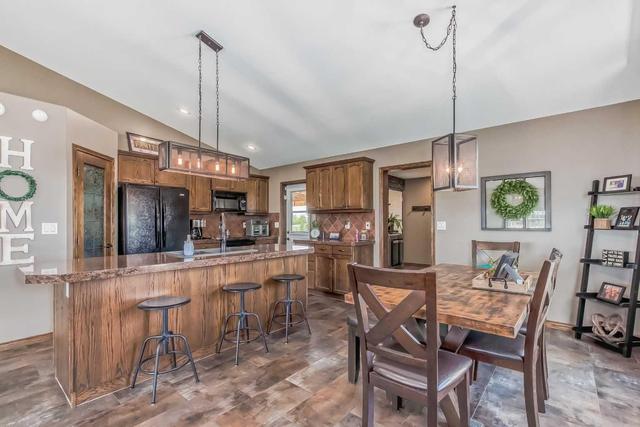 27540 Township Road 372, House detached with 5 bedrooms, 3 bathrooms and null parking in Red Deer County AB | Image 14