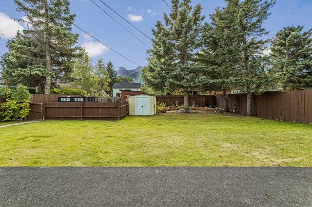 32 Mt Peechee Place, House detached with 3 bedrooms, 1 bathrooms and 3 parking in Canmore AB | Image 11
