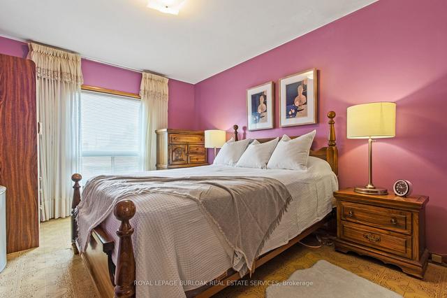 696 Wilson St, House detached with 3 bedrooms, 2 bathrooms and 0 parking in Hamilton ON | Image 6