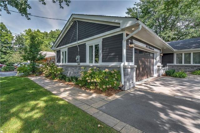 2057 Blairholm Avenue, House detached with 4 bedrooms, 3 bathrooms and 6 parking in Burlington ON | Image 35