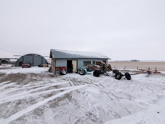 101012 Range Road 234, House detached with 4 bedrooms, 1 bathrooms and null parking in Lethbridge County AB | Image 38