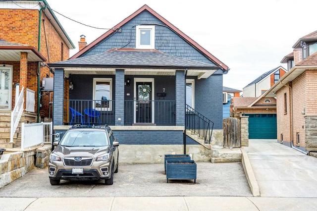 7 Kane Ave, House detached with 3 bedrooms, 3 bathrooms and 1 parking in Toronto ON | Image 1