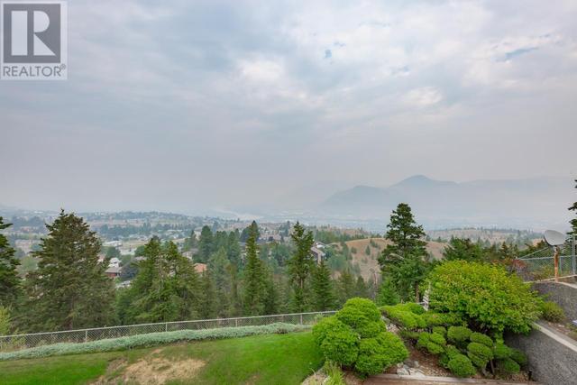 155 Coppertree Crt, House detached with 4 bedrooms, 4 bathrooms and null parking in Kamloops BC | Image 10
