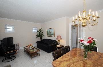 79 Clovelly Ave, House detached with 2 bedrooms, 2 bathrooms and 2 parking in Toronto ON | Image 2