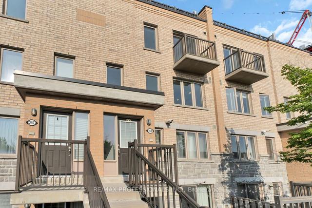 258 - 8 Foundry Ave, Townhouse with 2 bedrooms, 2 bathrooms and 1 parking in Toronto ON | Image 23