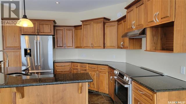 10304 Bunce Crescent, House detached with 4 bedrooms, 4 bathrooms and null parking in North Battleford CY SK | Image 9