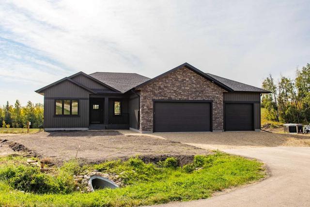 12 - 120 Burbank Road, House detached with 3 bedrooms, 2 bathrooms and 6 parking in Lacombe County AB | Image 2